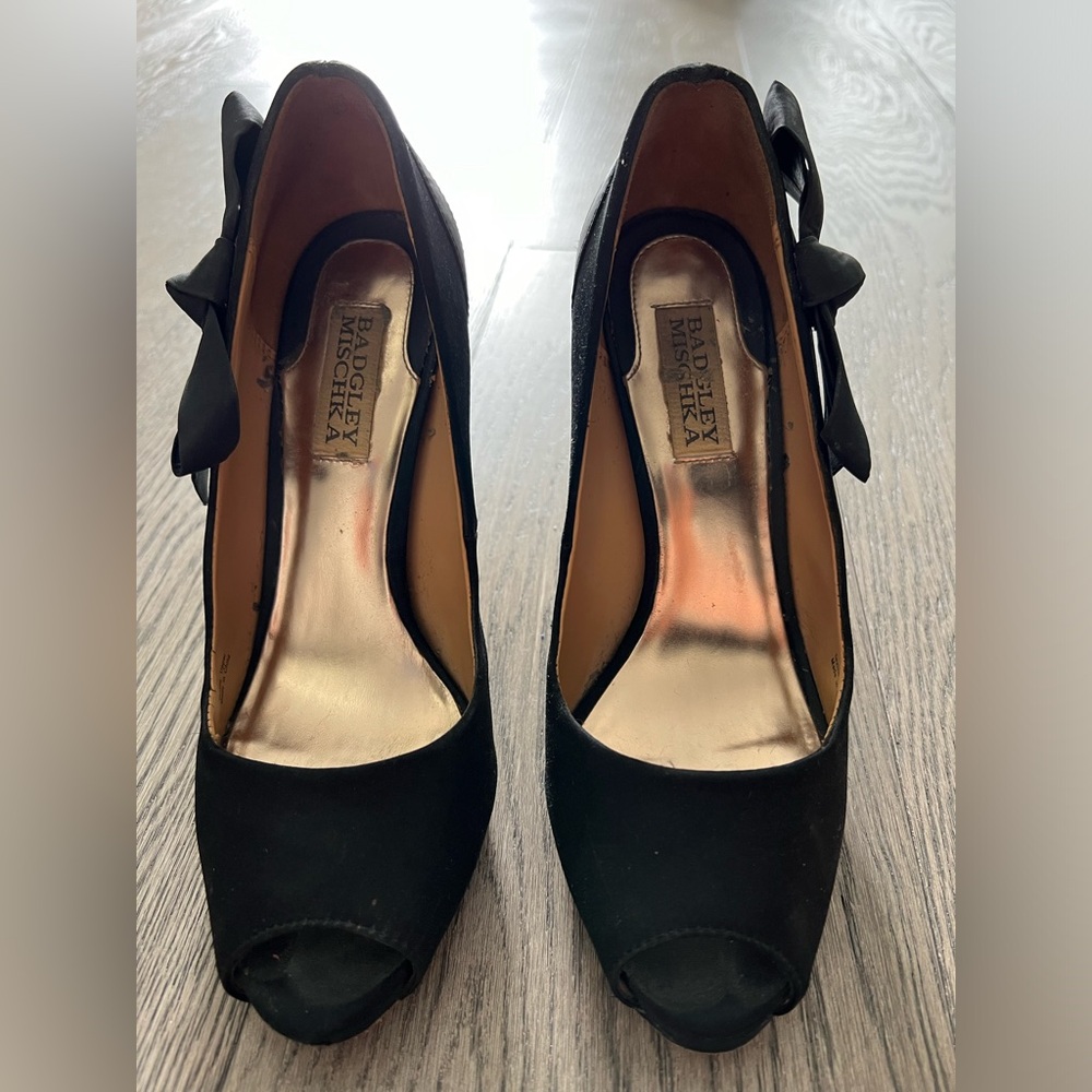 Badgley and Mishka black heels with a bow